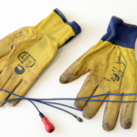 Jak chronić dłonie podczas pracy elektryka - czyli o rękawicach ochronnych dla elektryków