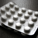 Jak sobie poradzić z PMS: skuteczne tabletki bez recepty